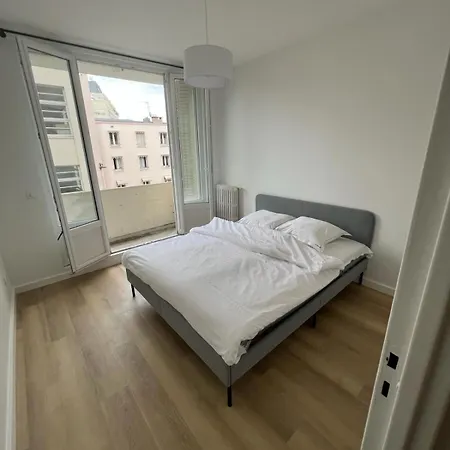 Exceptionnel - Pres Tour Eiffel *